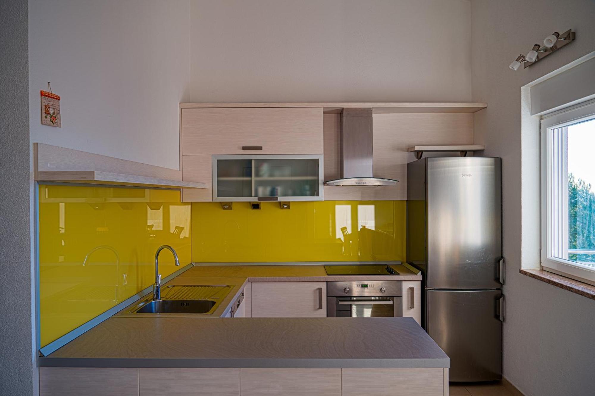 Apartments Sara & Nina أوميس المظهر الخارجي الصورة
